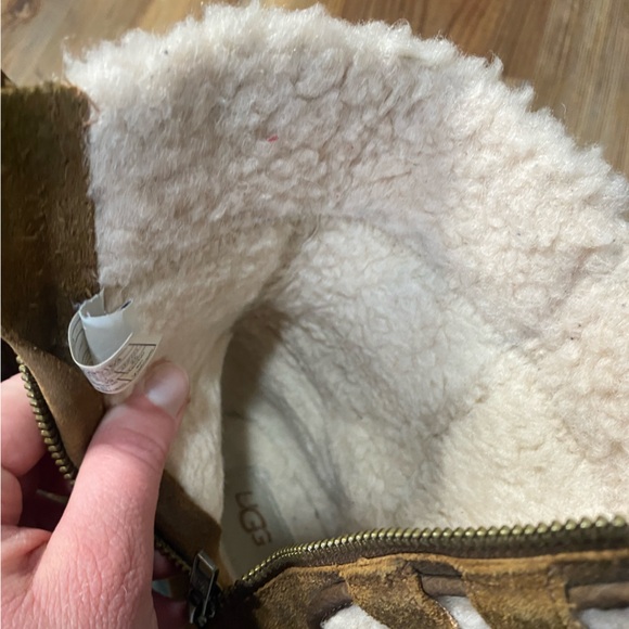 UGG Boots - Picture 10 of 11